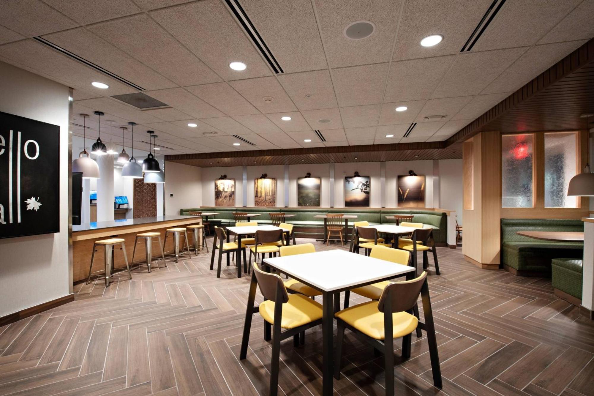 Fairfield Inn & Suites By Marriott Dayton North Murlin Heights Exteriör bild
