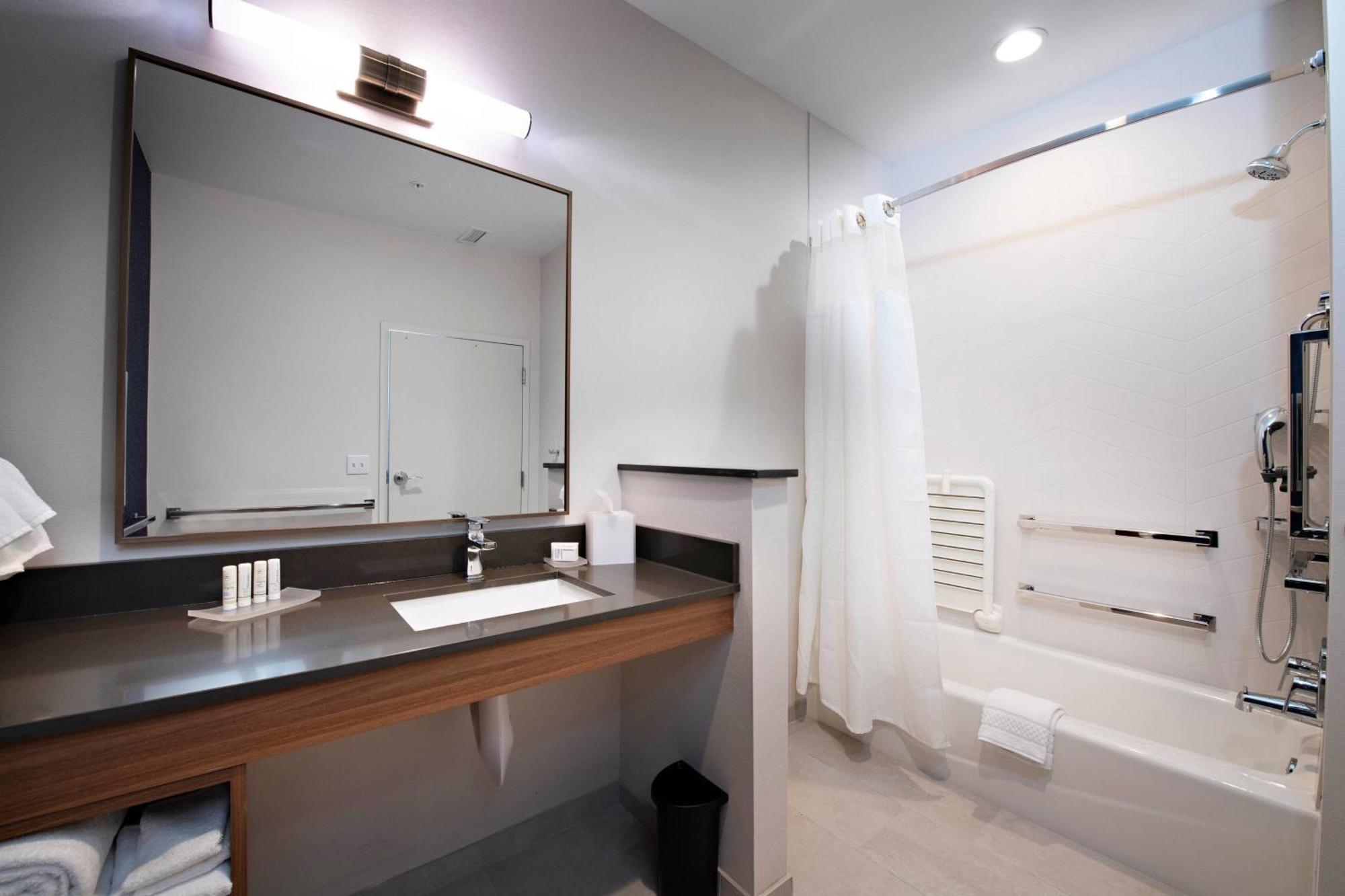 Fairfield Inn & Suites By Marriott Dayton North Murlin Heights Exteriör bild